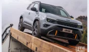 Essai Jeep Avenger 4xe : Qu'y a t-il sous le châssis?