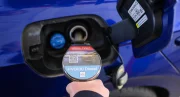 Les moteurs diesel Stellantis acceptent un carburant moins polluant... qui n'est que très peu distribué chez nous