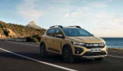 En Europe, la Dacia Sandero fait sa loi en 2024 au détriment d'une Tesla