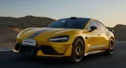La Xiaomi SU7 Ultra paraît très prétentieuse face à la Porsche Taycan
