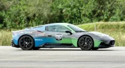 Personne n'est au volant de cette supercar lancée à 320 km/h