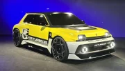 540 ch, 4 800 Nm et 2 mètres de large, Renault lâche son nouveau monstre : la R5 Turbo 3E !