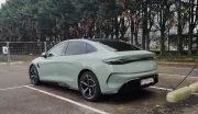BYD Super e-platform : la recharge aussi rapide qu'un plein !?