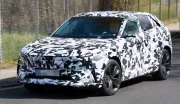Futur Mazda CX-6e : premières images du SUV compact 100% électrique