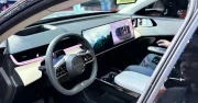 Le nouveau SUV électrique de Mazda dévoilé au salon de Shanghai possède un écran monstrueux