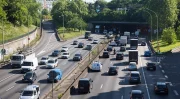 Voiture électrique, essence, diesel ou hybride : laquelle émet le plus de particules nocives ?
