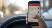 Téléphone au volant, ce danger sournois pointé du doigt dans une étude