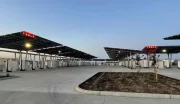 Tesla a construit la première station de recharge 100 % solaire
