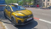 Les premières images de la nouvelle Dacia Sandero hybride en plein jour !
