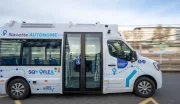 La première navette autonome gratuite longue distance entre en service près de Paris.