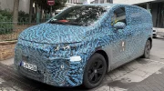 Le futur van de Mercedes surpris camouflé à Paris