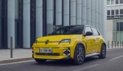 Ventes de voitures électriques en France, la Renault 5 et les Françaises résistent !
