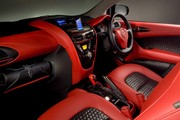 Aston Martin Cygnet : Toyota iQ Vantage !