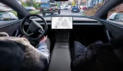 Tesla : l'IA Grok est désormais disponible dans les voitures européennes !