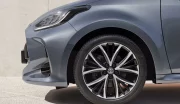 La marque japonaise va proposer la Yaris en version hybride mais aussi en version 100 % électrique !