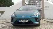 Essai nouvelle MG4 EV (2026) : plus haut de gamme mais plus accessible, notre avis sur la compacte électrique