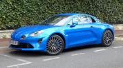 Alpine A110 : il ne reste que 300 thermiques pour dire adieu à la légende