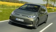Une "erreur stratégique", sept pays dont la France poussent pour la voiture électrique