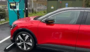Prix aux bornes de recharge : "Des écarts jusqu'à 255 %, c'est la loterie des tarifs !"