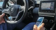 Vous ne devinerez jamais combien de permis ont été retirés à cause du téléphone au volant