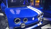 "Cette caisse elle claque", le public craque pour la R8 Gordini
