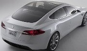 Tesla et Toyota s'associent pour produire des voitures électriques
