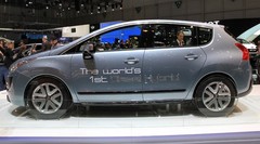 Peugeot 3008 HYbrid4, diesel assisté