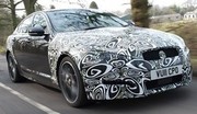 Jaguar tease sa XF restylée