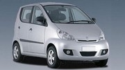 La mini-voiture Renault-Nissan-Bajaj abandonnée