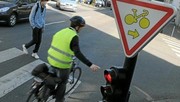 Tourne à droite à Paris : cyclistes 1 - feu rouge 0