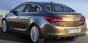 Opel Astra tricorps : débuts officiels à Moscou