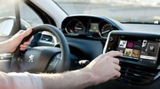 L'écran tactile en voiture : est-ce vraiment une bonne idée ?