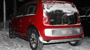 La future VW Cross Up! surprise dans la neige