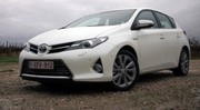 Essai Toyota Auris Hybride et 2.0 D-4D (2013)