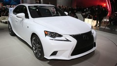 Lexus IS en vidéo