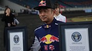 Han Yue bat le record du monde du stationnement parallèle le plus serré : 8cm !