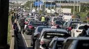 Taxi: la voie réservée sur l'A1 sera aussi empruntée par les VTC