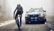 Jaguar F-Pace: première sortie au Tour de France 2015