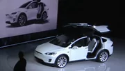 Tesla Model X : révélation en grande pompe du SUV électrique 7 places