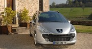 Peugeot 207 SW : Poupées françaises