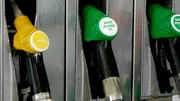 Carburants : des prix au plus bas avant une hausse pour 2016