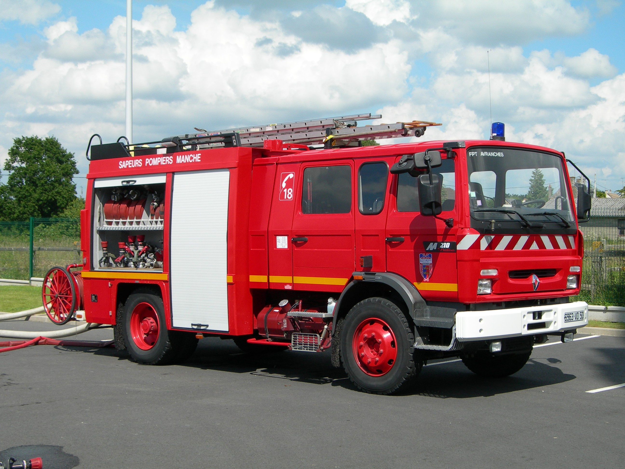 Véhicules Des Pompiers Français - Page 1263 - Auto Titre