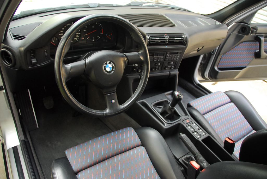 Bmw e34 interior