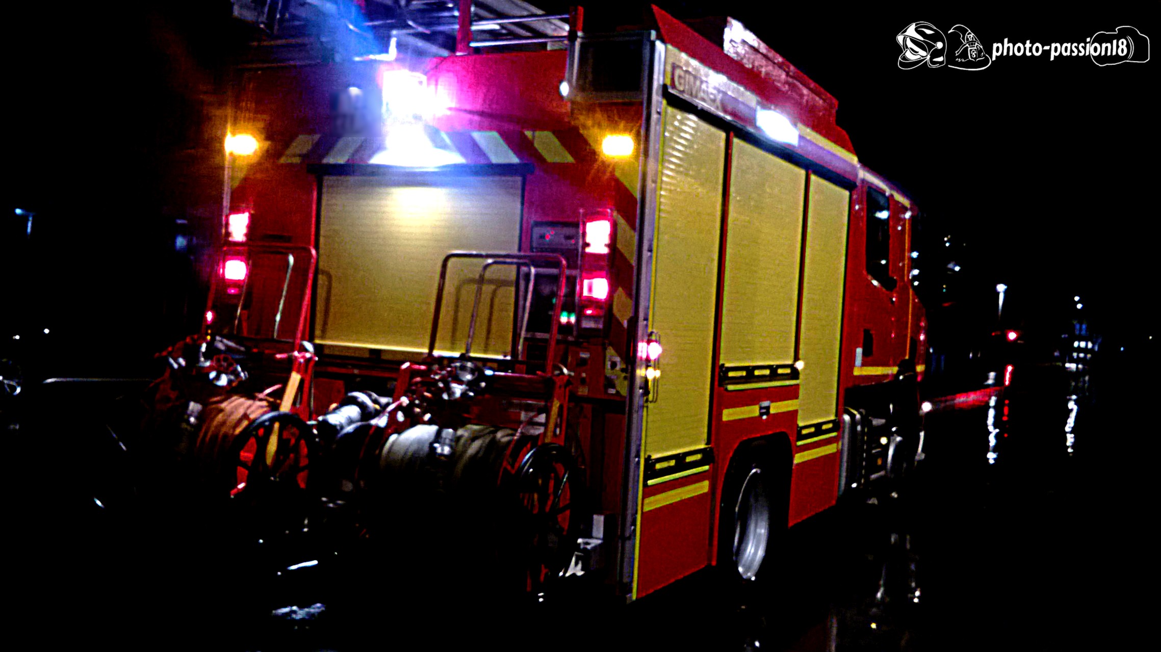 Véhicules des pompiers français Page 1628 Auto titre