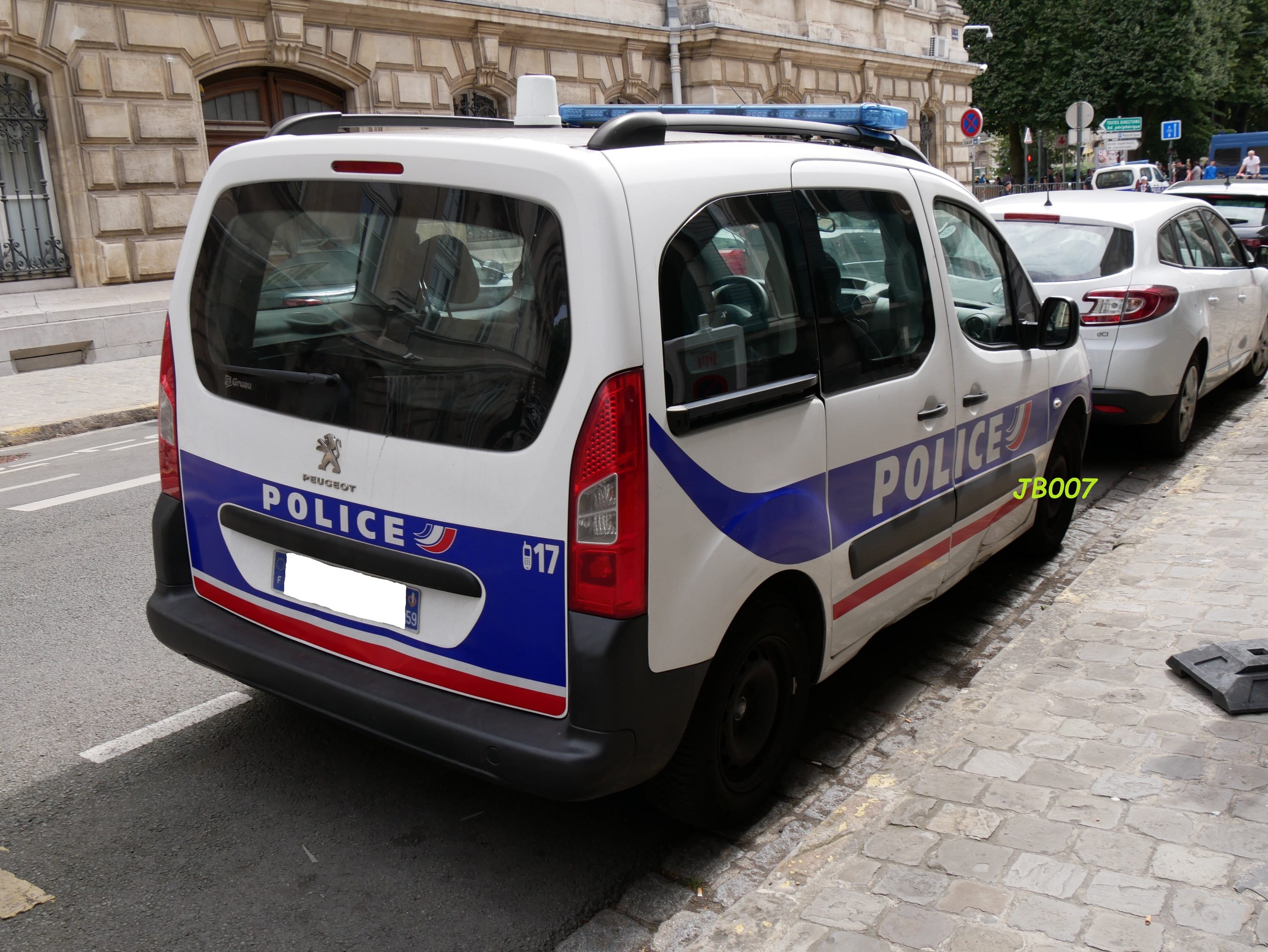 Photos de voitures de Police - Page 3090 - Auto titre