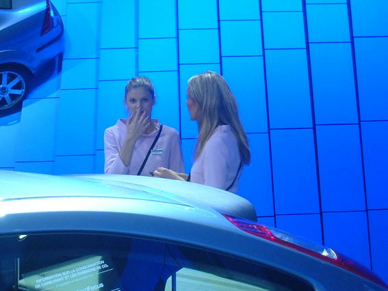 [HOTESSES] Salon de l'automobile de Paris, Genève - Page 10 - Auto titre