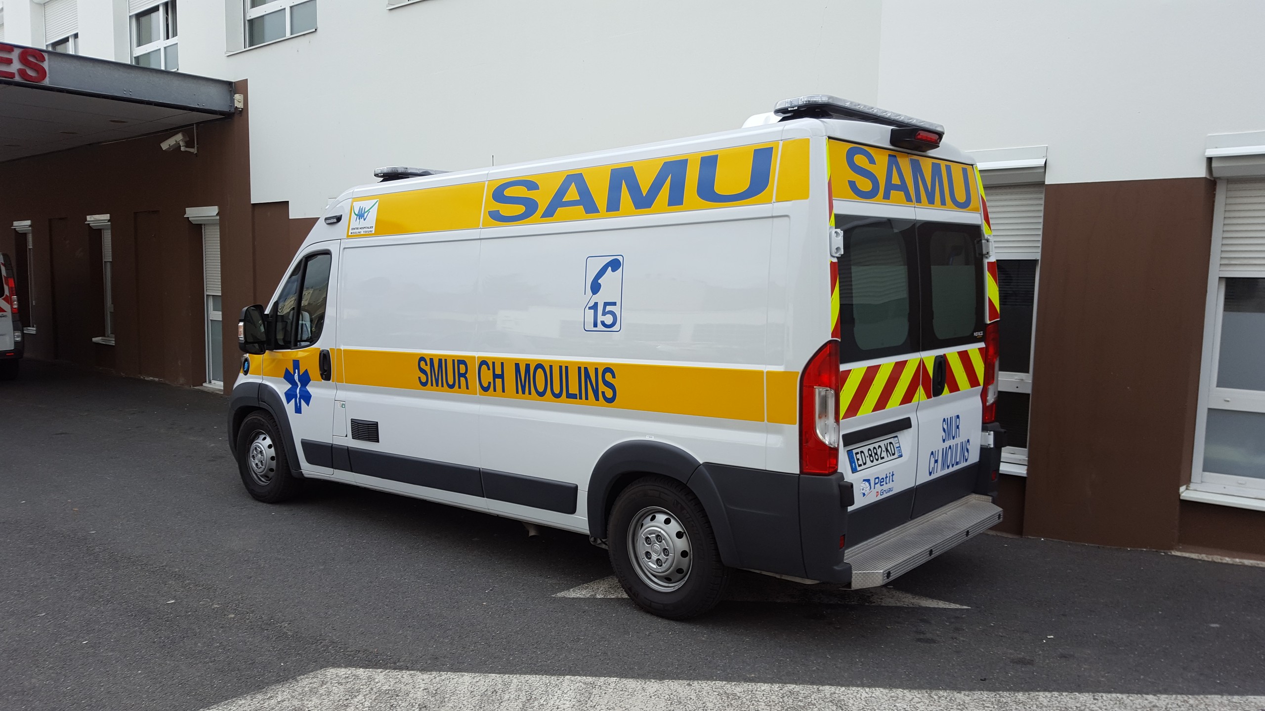 Véhicules SAMU et SMUR [réanimé] - Page 854 - Auto titre