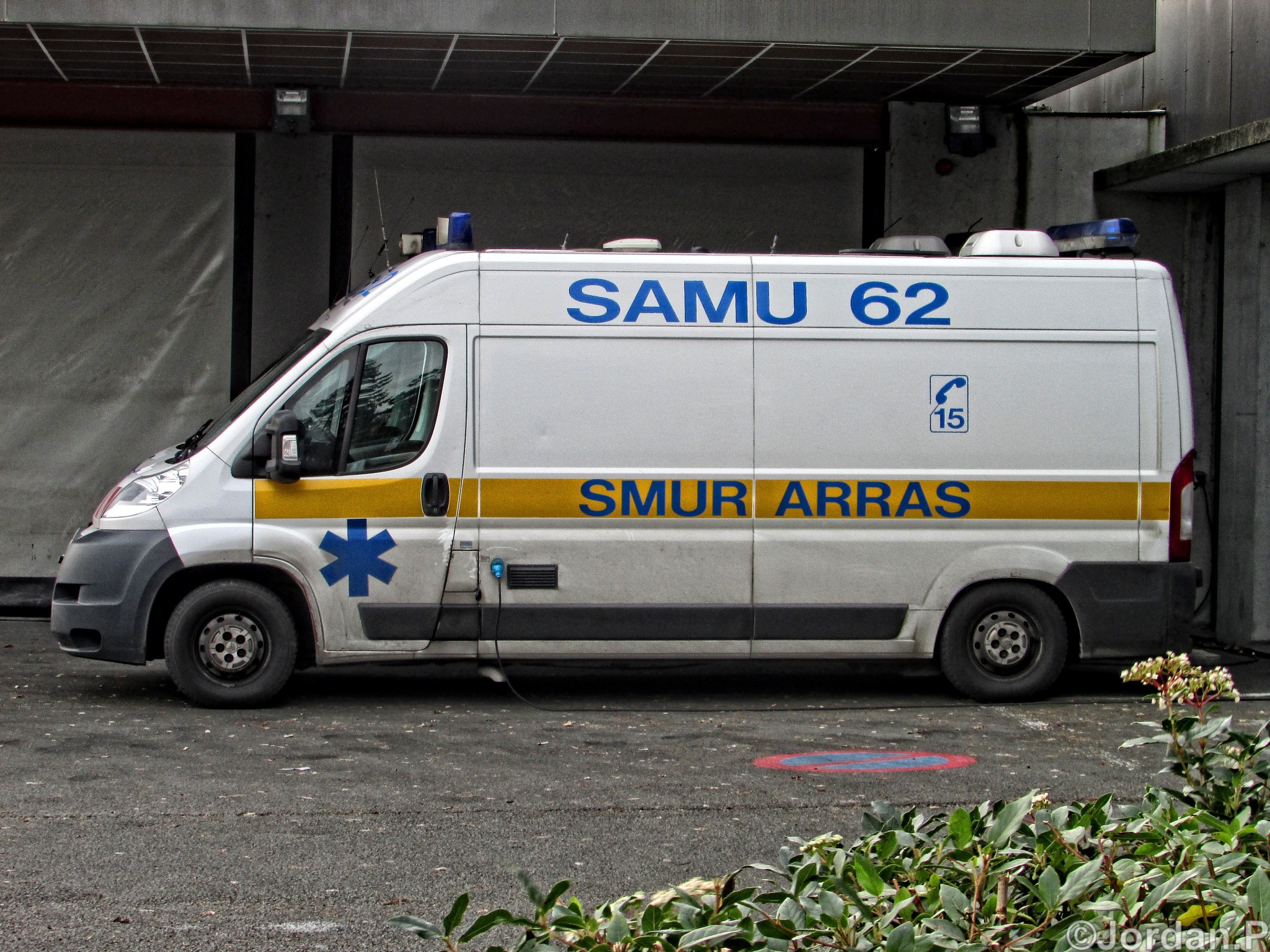 Véhicules SAMU et SMUR [réanimé] - Page 820 - Auto titre
