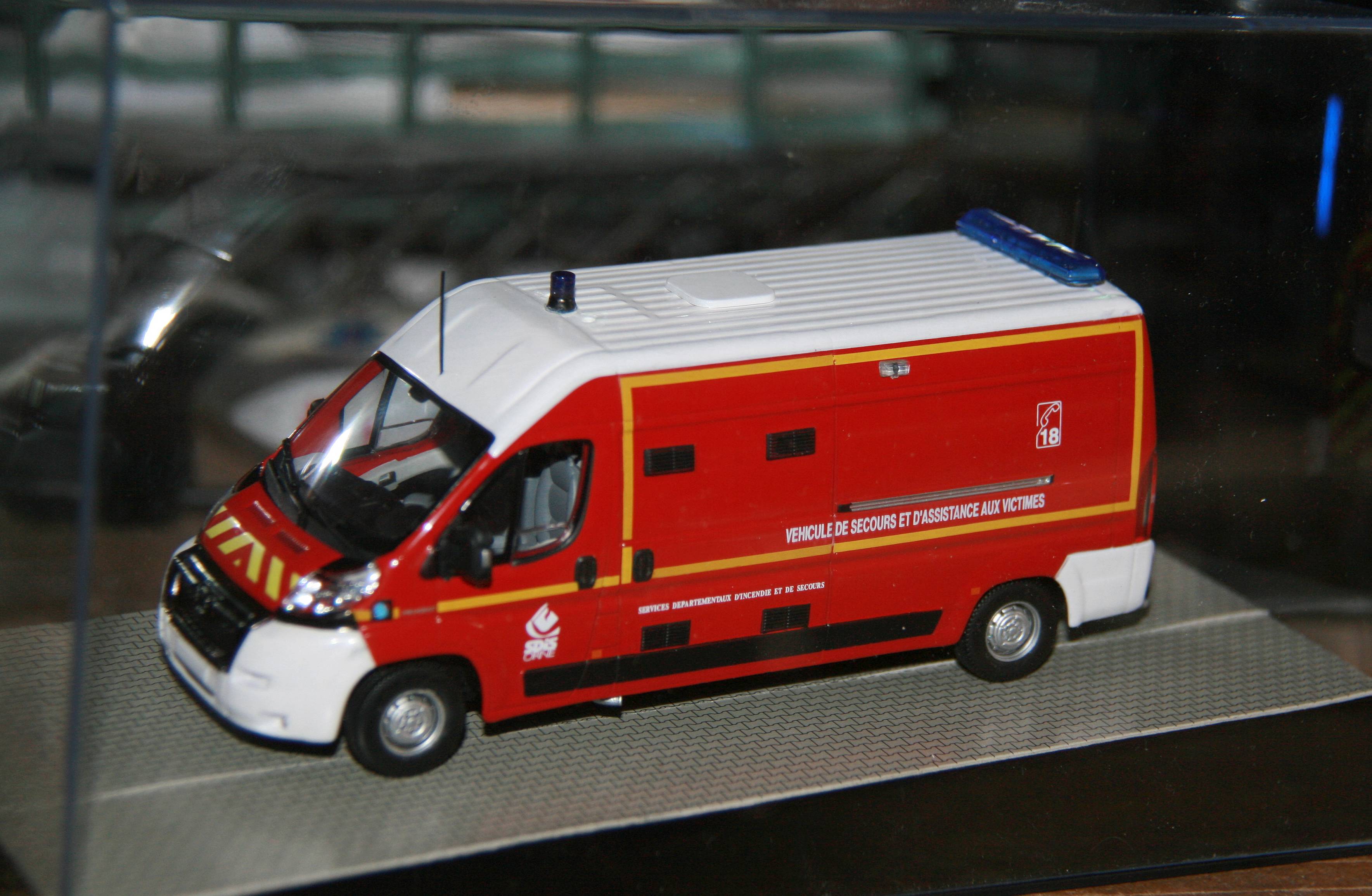 RENAULT Master Van Was Sdis 47 Vehicule De Secours Et D'assistance Aux