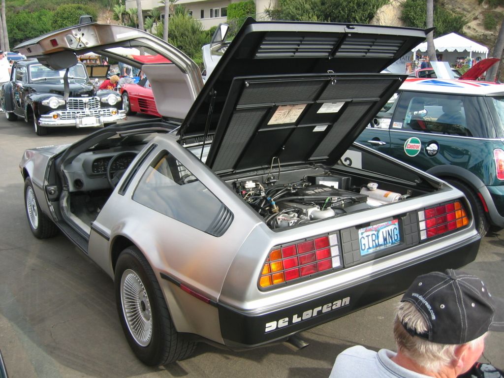 DeLorean DMC-12 — Wikipédia